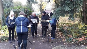 Am Ehrenmal in Queicheim