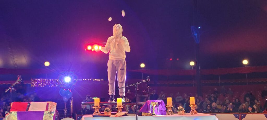 Weihnachtszirkus 2025