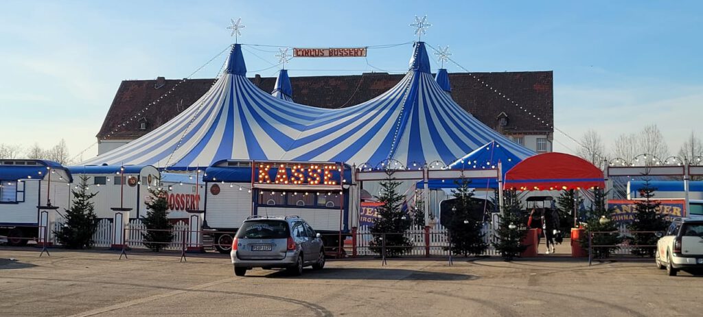 Weihnachtszirkus 2025