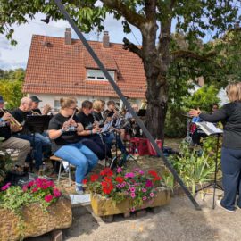 Ein paar Töne, ein paar Schoppen: KKK Mörlheim auf Sommertour! Ein paar Töne, ein paar Schoppen: KKK Mörlheim auf Sommertour!